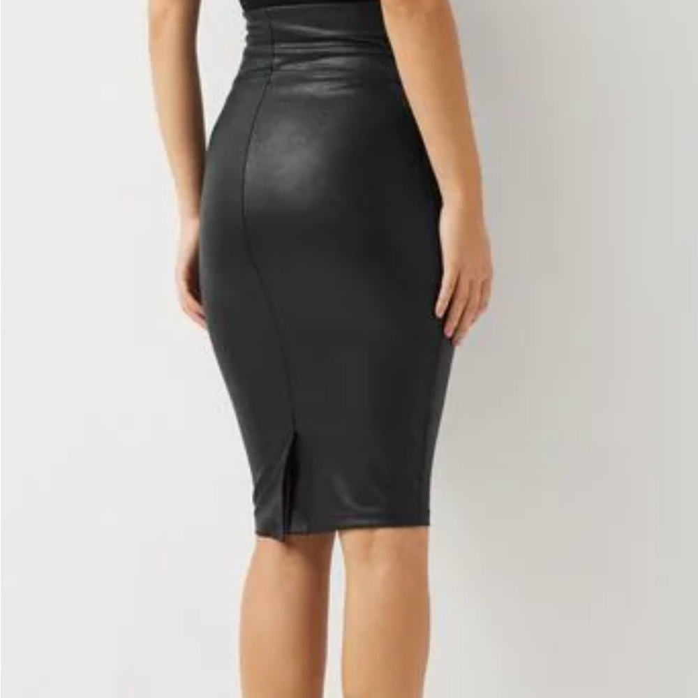 Spanx faux leather black pencil skirt